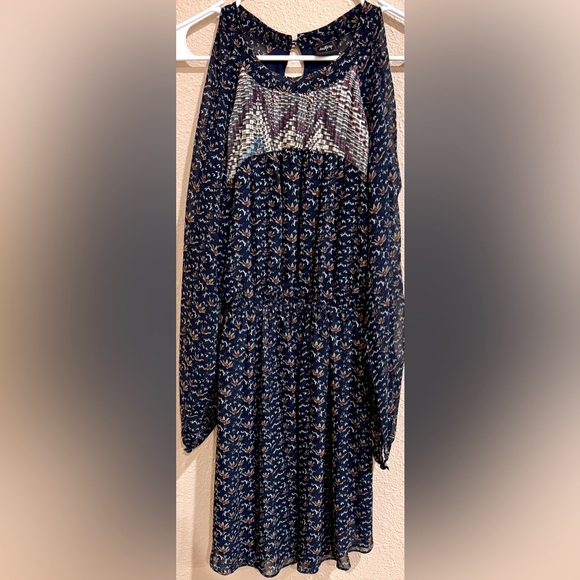 Daytrip Dresses & Skirts - DAYTRIP -BUCKLE BRAND FLORAL BOHO DRESS